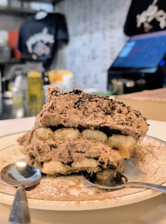 Chocolate tiramisu at Penelope Pizza (Photo by Addie Ibarra)